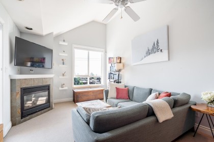 Photo 3 at 401 - 128 W 21st Street, Central Lonsdale, North Vancouver