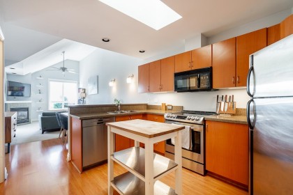 Photo 10 at 401 - 128 W 21st Street, Central Lonsdale, North Vancouver