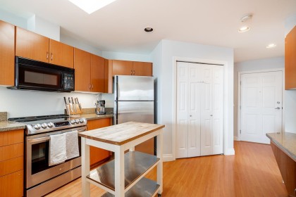 Photo 11 at 401 - 128 W 21st Street, Central Lonsdale, North Vancouver