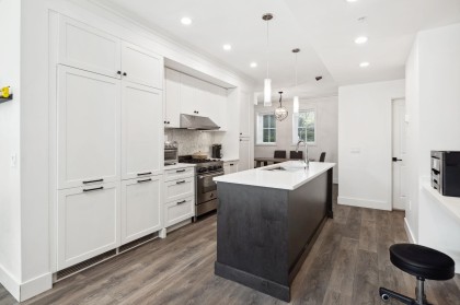 Photo 6 at 352 W 62nd Avenue, Marpole, Vancouver West