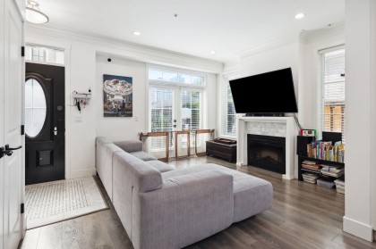 Photo 7 at 352 W 62nd Avenue, Marpole, Vancouver West