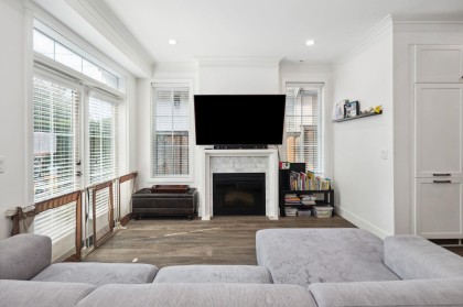 Photo 5 at 352 W 62nd Avenue, Marpole, Vancouver West