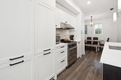 Photo 10 at 352 W 62nd Avenue, Marpole, Vancouver West