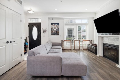 Photo 8 at 352 W 62nd Avenue, Marpole, Vancouver West