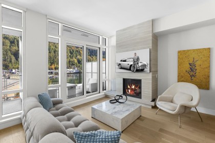 Photo 3 at 301 - 6697 Nelson Avenue, Horseshoe Bay WV, West Vancouver