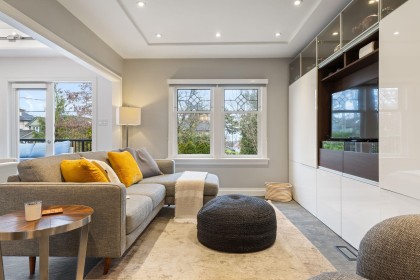 Photo 7 at 2907 W 30th Avenue, MacKenzie Heights, Vancouver West