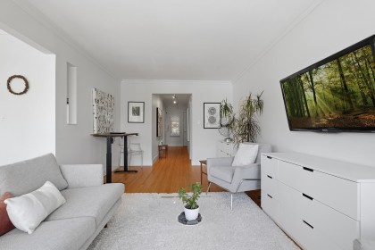 Photo 3 at 8 - 2255 W 40th Avenue, Kerrisdale, Vancouver West