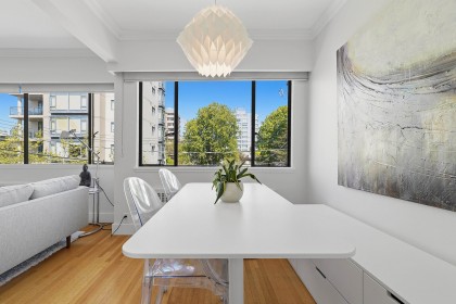 Photo 9 at 8 - 2255 W 40th Avenue, Kerrisdale, Vancouver West