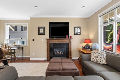 Photo 10 at 250 E 17th Street, Central Lonsdale, North Vancouver