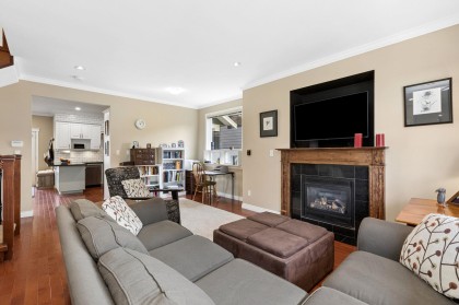 Photo 11 at 250 E 17th Street, Central Lonsdale, North Vancouver