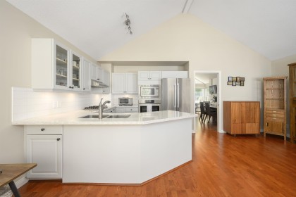 Photo 13 at 29 - 4055 Indian River Drive, Indian River, North Vancouver