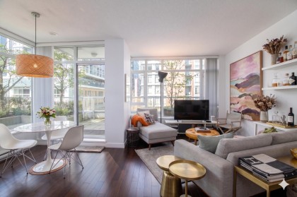 Photo 6 at 402 - 480 Robson Street, Downtown VW, Vancouver West