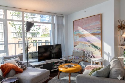 Photo 7 at 402 - 480 Robson Street, Downtown VW, Vancouver West