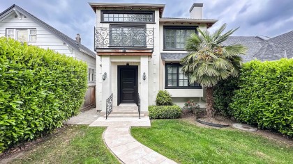 Photo 2 at 3941 W 11th Avenue, Point Grey, Vancouver West