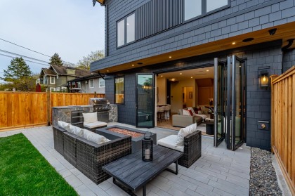 Photo 1 at 2 - 3345 W 13th Avenue, Kitsilano, Vancouver West
