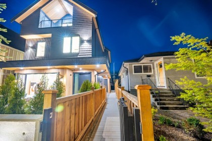 Photo 19 at 2 - 3345 W 13th Avenue, Kitsilano, Vancouver West