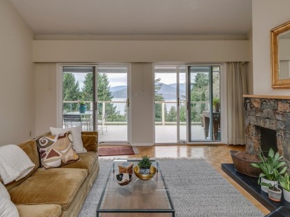 Photo 3 at 110 Oceanview Place, Lions Bay, West Vancouver