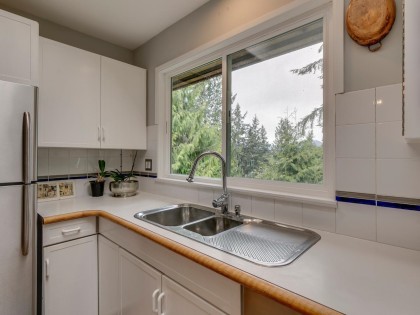 Photo 18 at 110 Oceanview Place, Lions Bay, West Vancouver