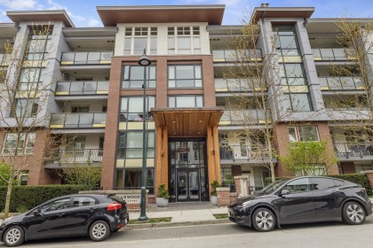 Photo 1 at 418 - 2651 Library Lane, Lynn Valley, North Vancouver
