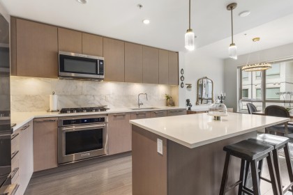 Photo 10 at 418 - 2651 Library Lane, Lynn Valley, North Vancouver