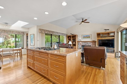 Photo 9 at 4724 Woodburn Court, Cypress Park Estates, West Vancouver