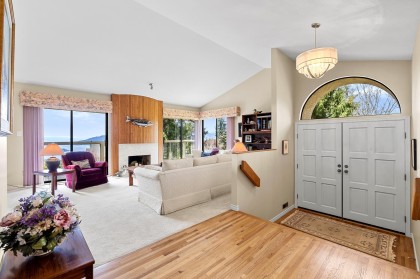 Photo 4 at 4724 Woodburn Court, Cypress Park Estates, West Vancouver