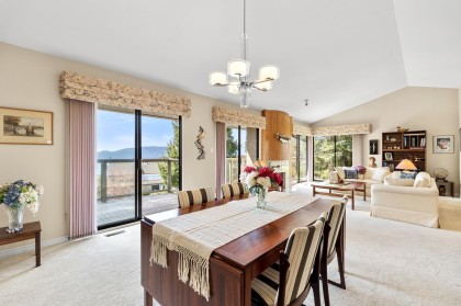 Photo 8 at 4724 Woodburn Court, Cypress Park Estates, West Vancouver