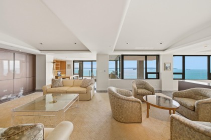 Photo 10 at 5 - 2250 Bellevue Avenue, Dundarave, West Vancouver