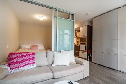 Photo 6 at 524 - 1783 Manitoba Street, False Creek, Vancouver West