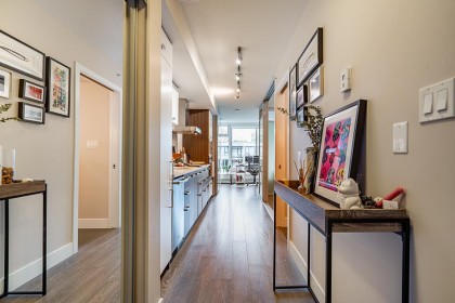 Photo 13 at 524 - 1783 Manitoba Street, False Creek, Vancouver West