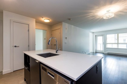 Photo 3 at 302 - 1677 Lloyd Avenue, Pemberton NV, North Vancouver