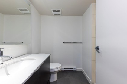 Photo 14 at 302 - 1677 Lloyd Avenue, Pemberton NV, North Vancouver