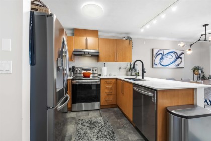 Photo 5 at 406 - 1150 E 29th Street, Lynn Valley, North Vancouver