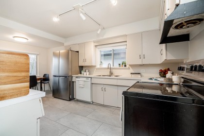 Photo 6 at 134 W 40th Avenue, Cambie, Vancouver West