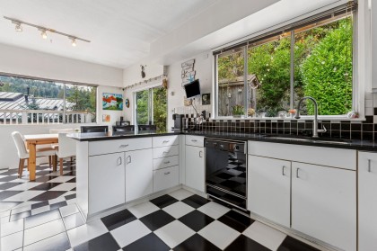 Photo 14 at 5607 Eagle Harbour Road, Eagle Harbour, West Vancouver