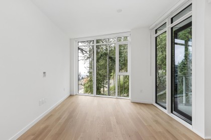 Photo 3 at 704 - 3963 Uplands Way, Cypress Park Estates, West Vancouver