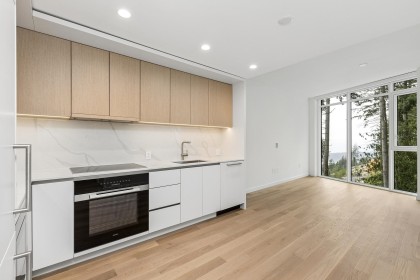 Photo 1 at 704 - 3963 Uplands Way, Cypress Park Estates, West Vancouver