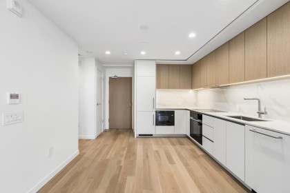 Photo 10 at 704 - 3963 Uplands Way, Cypress Park Estates, West Vancouver