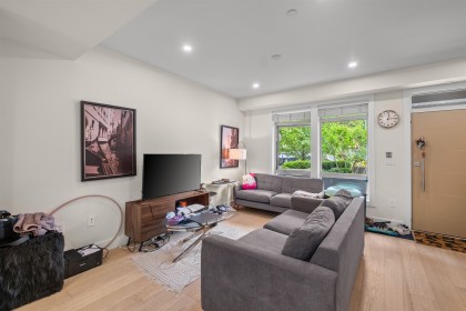 Photo 6 at 5 - 115 W Queens Road, Upper Lonsdale, North Vancouver