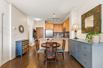 Photo 6 at 404 - 159 W 22nd Street, Central Lonsdale, North Vancouver