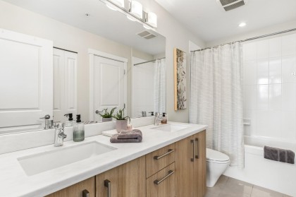 Photo 13 at 404 - 159 W 22nd Street, Central Lonsdale, North Vancouver