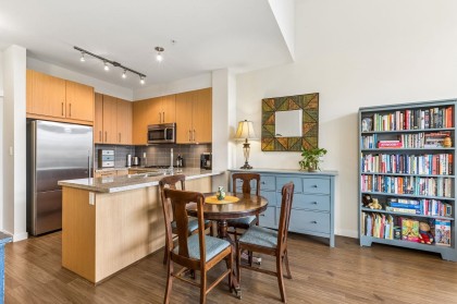 Photo 7 at 404 - 159 W 22nd Street, Central Lonsdale, North Vancouver