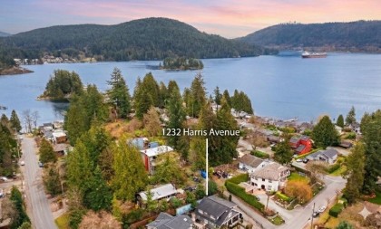 Photo 2 at 1232 Harris Avenue, Deep Cove, North Vancouver