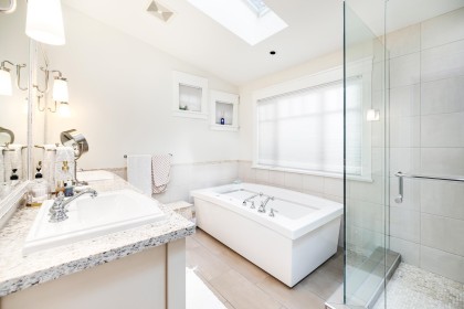 Photo 21 at 1232 Harris Avenue, Deep Cove, North Vancouver