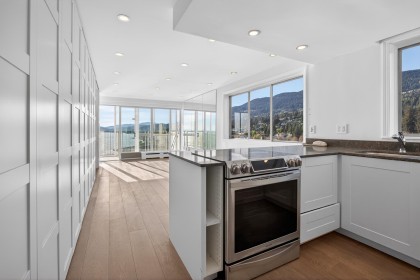 Photo 17 at 1404 - 150 24th Street, Dundarave, West Vancouver