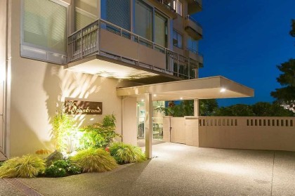 Photo 4 at 1404 - 150 24th Street, Dundarave, West Vancouver