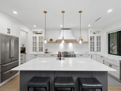 Photo 3 at 1260 Plateau Drive, Pemberton Heights, North Vancouver
