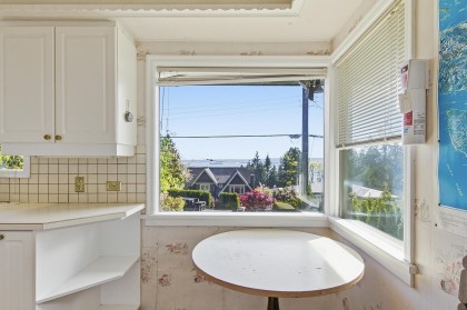 Photo 11 at 2657 Haywood Avenue, Dundarave, West Vancouver