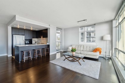 Photo 9 at 901 - 1320 Chesterfield Avenue, Central Lonsdale, North Vancouver