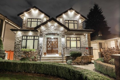 Photo 2 at 66 W 44th Avenue, Oakridge VW, Vancouver West